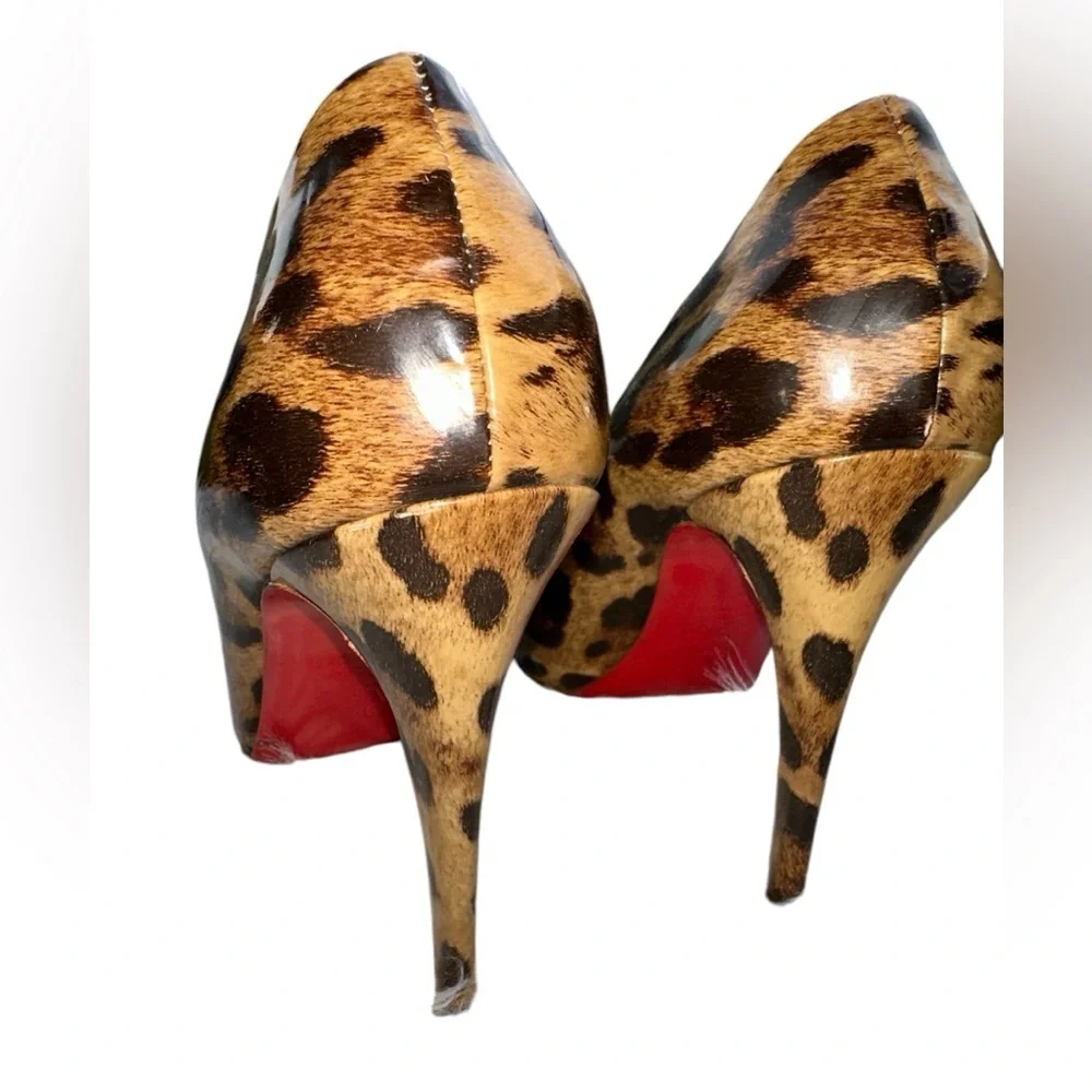CHRISTIAN LOUBOUTIN Patent Leather Cheetah Print Peep Toe Platform Heels sz39.5